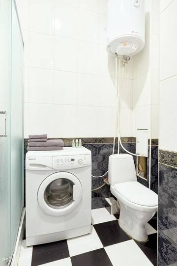 Фото номера Апартаменты с 2 спальнями Апартаменты S12-58 MODERN APARTHOTEL WITH TWO 2BEDROOMS IN CENTRAL KIEV - BESSARABSKA SQUERE - GULLIVER MALL - OLYMPIC STADIUM - PALACE OF SPORTS - Saksahanskoho St, 12Б г. Киев 24