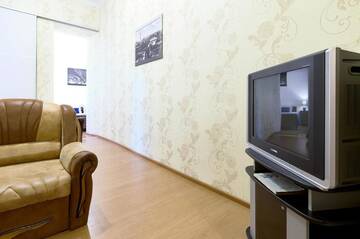 Фото номера Апартаменты с 2 спальнями Апартаменты S12-58 MODERN APARTHOTEL WITH TWO 2BEDROOMS IN CENTRAL KIEV - BESSARABSKA SQUERE - GULLIVER MALL - OLYMPIC STADIUM - PALACE OF SPORTS - Saksahanskoho St, 12Б г. Киев 37