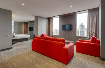 Фото номера Люкс Skyloft Отель Sky Loft Hotel Kyiv by Rixwell г. Киев 5