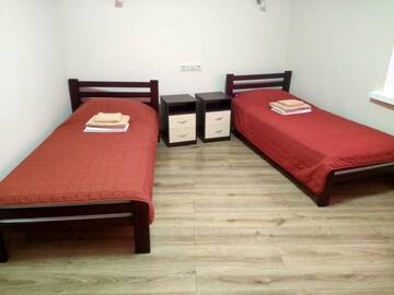 Фото номера Трехместный номер эконом-класса с общей ванной комнатой Отель Hotel Tsentralnoho Budynku Khudozhnyka г. Киев 5