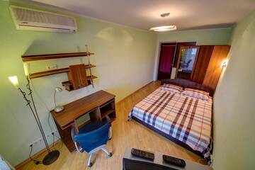Фото номера Апартаменты с 3 спальнями Апартаменты DESERT ROSE г. Киев 8