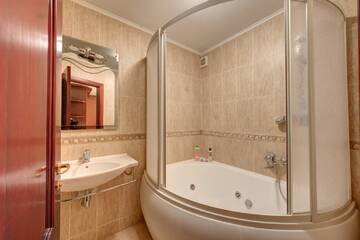 Фото номера Апартаменты с 3 спальнями Апартаменты DESERT ROSE г. Киев 15