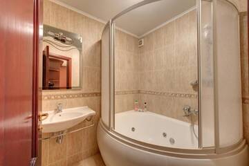 Фото номера Апартаменты с 3 спальнями Апартаменты DESERT ROSE г. Киев 24