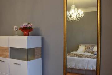 Фото номера Апартаменты с 2 спальнями Апартаменты Don Papa Apartments in really center from Kyiv г. Киев 72