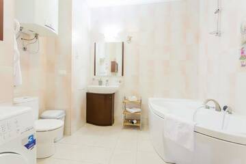 Фото номера Апартаменты с 1 спальней Апартаменты Apartments near the center and the railway station with breakfast г. Киев 16