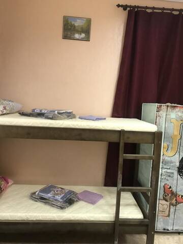 Фото номера Кровать в общем 8-местном номере для мужчин и женщин Хостелы Hostel ArArAt-Demeevskaya г. Киев 5