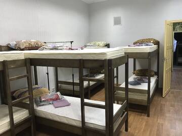 Фото номера Кровать в общем номере для мужчин Хостелы Hostel ArArAt-Demeevskaya г. Киев 4