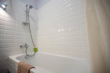 Фото номера Апартаменты с 1 спальней Апартаменты Kyiv Khreschatyk 2Rooms VIP Apartment г. Киев 20