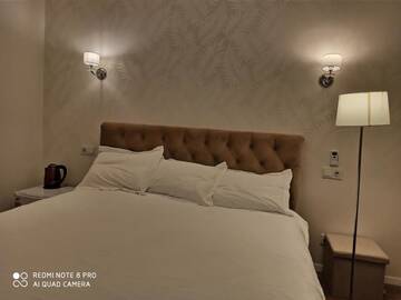 Фото номера Двухместный номер Делюкс с 1 кроватью Гостевой дом Ploscha Tolstoho Kyiv Center Luxury Hotel Room г. Киев 26