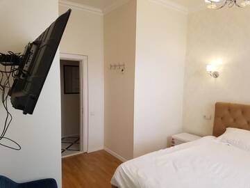 Фото номера Двухместный номер Делюкс с 1 кроватью Гостевой дом Ploscha Tolstoho Kyiv Center Luxury Hotel Room г. Киев 17