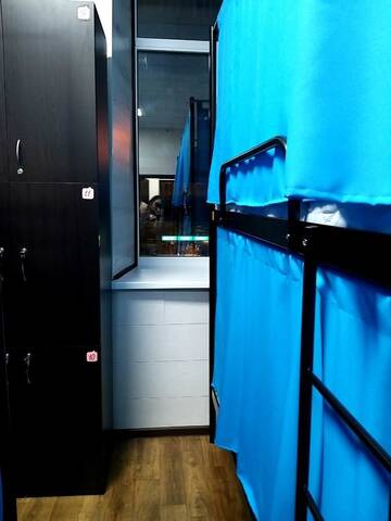 Фото номера Односпальная кровать в общем мужском номере Хостелы Hostel 777 Vokzal г. Киев 3