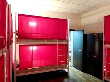 Фото номера Кровать в общем 8-местном номере Хостелы Hostel 777 Vokzal г. Киев 6