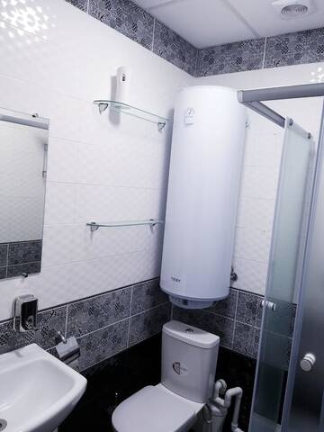 Фото номера Кровать в общем 6-местном номере для женщин Хостелы Hostel 777 Vokzal г. Киев 6