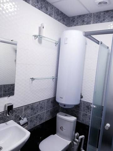 Фото номера Кровать в общем 6-местном номере для женщин Хостелы Hostel 777 Vokzal г. Киев 7