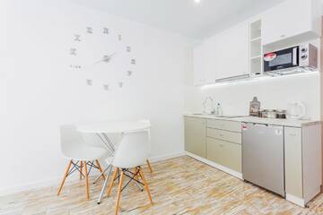 Фото номера Апартаменты-студио Апартаменты Sunny apartments on Lomonosova 36 г. Киев 12