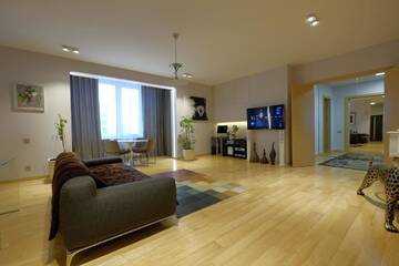 Фото номера Апартаменты с 2 спальнями Апартаменты Large Luxury Modern apt in the center of Kiev г. Киев 22