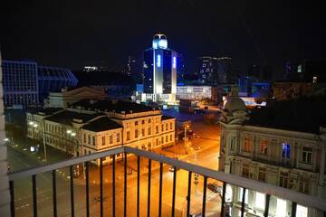 Фото номера Апартаменты с 1 спальней Апартаменты the FENDI -In City Center г. Киев 44