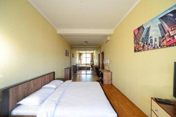 Фото номера Апартаменты с 1 спальней Апартаменты Kreschatyk Penthouse With Amazing View г. Киев 44