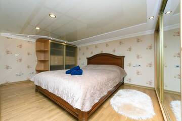 Фото номера Апартаменты с 1 спальней Апартаменты Stylish two-level flat 2 min from Khreschatyk г. Киев 12