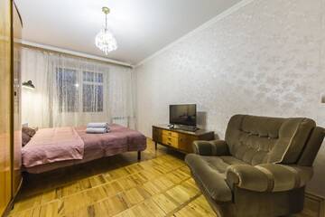 Фото номера Апартаменты с 1 спальней Апартаменты Уютная 2-х комн. кв. м. Вокзальная, ул. Юлиуса Фучика, 8 г. Киев 8