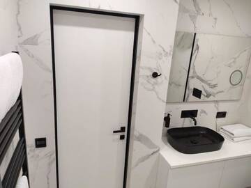 Фото номера Апартаменты с 1 спальней Апартаменты 173 Black and White cozy apartment г. Киев 40