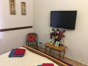 Фото номера Апартаменты с 3 спальнями Апартаменты Luteranska Romantic Apartment г. Киев 29