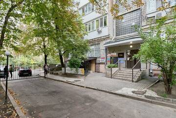 Фото номера Апартаменты с 3 спальнями Апартаменты V 80-28 MODERN SUPER LOFT - THREE NEW 3BEDROOMS 100 m2 FOR BIG COMPANY, GOOD VIEW ON OLYMPIC STADIUM, Velyka Vasylkivska St, 80 г. Киев 46