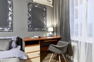 Фото номера Апартаменты с 3 спальнями Апартаменты V 80-28 MODERN SUPER LOFT - THREE NEW 3BEDROOMS 100 m2 FOR BIG COMPANY, GOOD VIEW ON OLYMPIC STADIUM, Velyka Vasylkivska St, 80 г. Киев 22