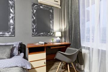 Фото номера Апартаменты с 3 спальнями Апартаменты V 80-28 MODERN SUPER LOFT - THREE NEW 3BEDROOMS 100 m2 FOR BIG COMPANY, GOOD VIEW ON OLYMPIC STADIUM, Velyka Vasylkivska St, 80 г. Киев 68
