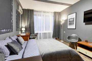 Фото номера Апартаменты с 3 спальнями Апартаменты V 80-28 MODERN SUPER LOFT - THREE NEW 3BEDROOMS 100 m2 FOR BIG COMPANY, GOOD VIEW ON OLYMPIC STADIUM, Velyka Vasylkivska St, 80 г. Киев 66