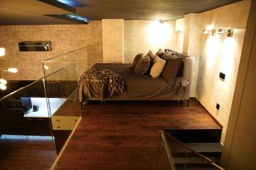 Фото номера Лофт Апартаменты the FERRAGAMO Loft -in City Center г. Киев 13