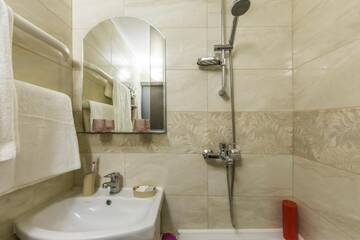 Фото номера Апартаменты с 1 спальней Апартаменты Warm, cozy flat near the metro. г. Киев 52