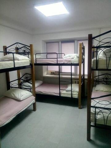 Фото номера Кровать в общем 6-местном номере для женщин Хостелы A&amp;S Hostel Vasilkovsky г. Киев 2
