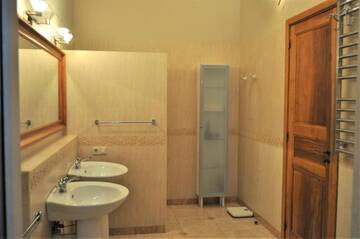 Фото номера Апартаменты с 2 спальнями Апартаменты Great 144 sq.m. apartment in the center of Kyiv г. Киев 54