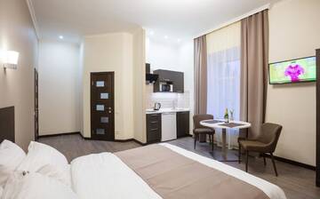 Фото номера Двухместный номер с 1 кроватью и террасой Апарт-отели 911 Apartments Khreshchatyk г. Киев 18