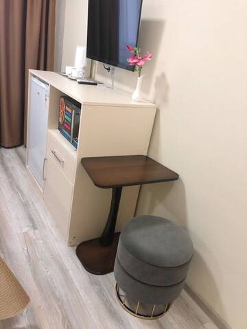 Фото номера Небольшой двухместный номер с 1 кроватью Апартаменты East Residence Gray г. Киев 3