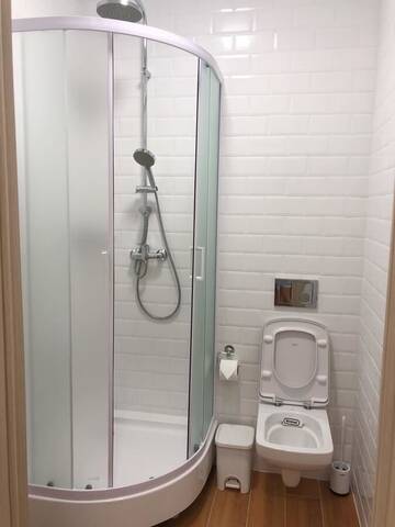 Фото номера Небольшой двухместный номер с 1 кроватью Апартаменты East Residence Gray г. Киев 6