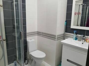 Фото номера Апартаменты с 3 спальнями Апартаменты Квартира 3 комнаты г. Киев 8