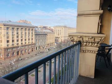 Фото номера Апартаменты с 2 спальнями Апартаменты Amazing view of Khreshchatyk! г. Киев 24