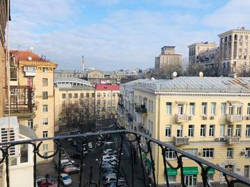 Фото номера Апартаменты с 2 спальнями Апартаменты Amazing view of Khreshchatyk! г. Киев 97