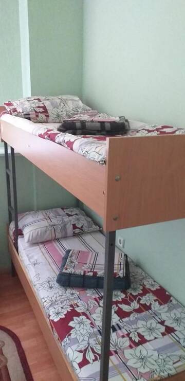 Фото номера Бюджетный трехместный номер Хостелы IHOTEL Чернігівський г. Киев 5