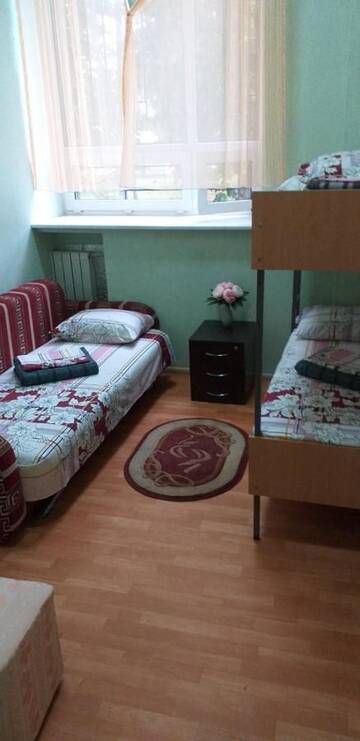 Фото номера Бюджетный трехместный номер Хостелы IHOTEL Чернігівський г. Киев 7