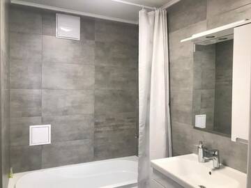 Фото номера Апартаменты с 1 спальней Апартаменты 199A Smart cozy Apartment nearby with Central Reilway Station г. Киев 22