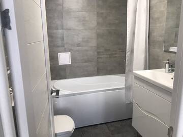 Фото номера Апартаменты с 1 спальней Апартаменты 199A Smart cozy Apartment nearby with Central Reilway Station г. Киев 9