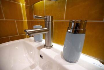 Фото номера Двухместный номер с 1 кроватью Отель Kyiv Panorama Apartments near Gulliver г. Киев 5