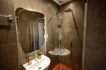 Фото номера Четырехместный номер Отель Kyiv Panorama Apartments near Gulliver г. Киев 9