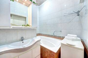 Фото номера Апартаменты с 2 спальнями Апартаменты Apartments on Bolshaya Vasilkovskaya г. Киев 30