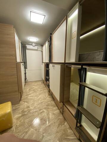 Фото номера Кровать в общем 6-местном номере для женщин Хостелы UNEED Friendly Hostel г. Киев 5