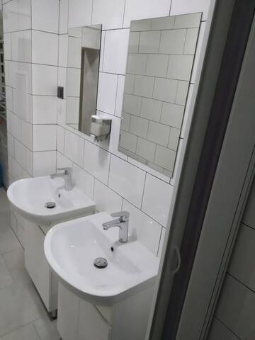Фото номера Стандартный двухместный номер с 2 отдельными кроватями Хостелы Mega Hostel г. Киев 2