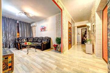 Фото номера Апартаменты с 3 спальнями Апартаменты Four-room apartment near the Opera of Ukraine г. Киев 7